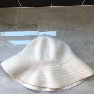 Hat - Floppy Wool Winter Ivory/Cream
